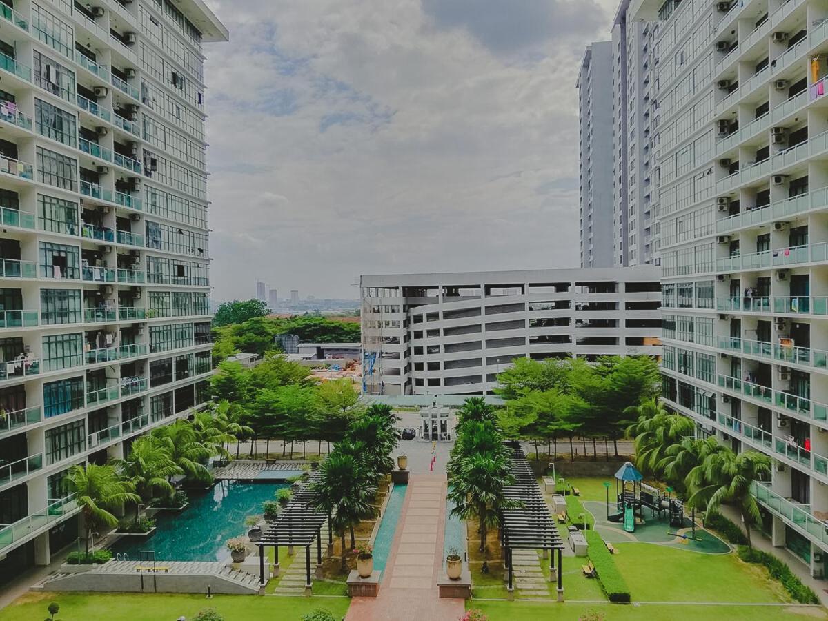 ジョホールバルMount Austin Ikea, Aeon 10Mins -Pool View- C115アパートメント エクステリア 写真